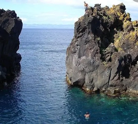 Apartamento Azores Black Mountain House, Estudio E T2 Ilha Do Pico São Roque do Pico