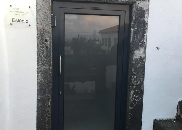 Azores Black Mountain House, Estudio E T2 Ilha Do Pico * São Roque do Pico