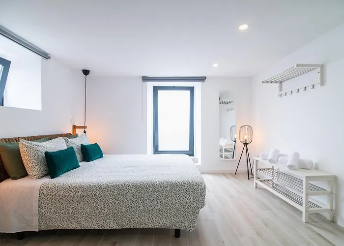 Azores Black Mountain House, Estudio E T2 Ilha Do Pico * São Roque do Pico