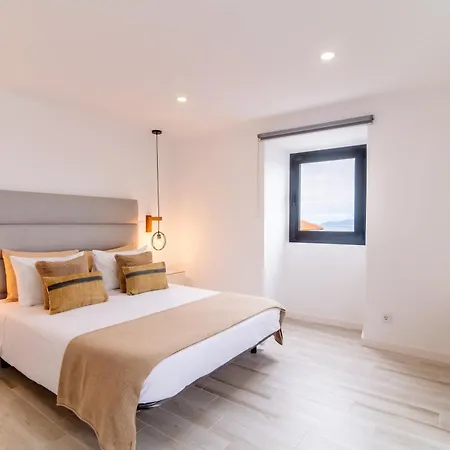 Azores Black Mountain House, Estudio E T2 Ilha Do Pico アパート *