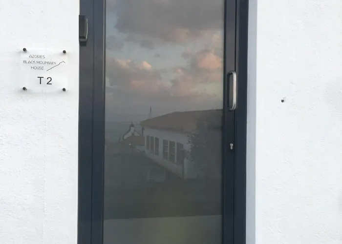 Azores Black Mountain House, Estudio E T2 Ilha Do Pico Apartmán *
